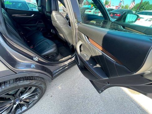 Used 2019 Maserati Levante S GranSport image 17