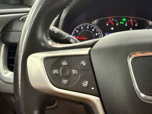 Used 2022 GMC Terrain SLT AWD/4WD image 18