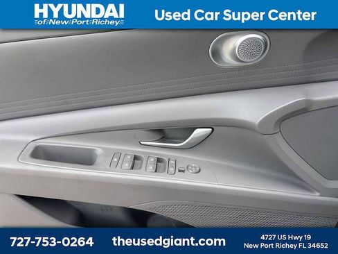 Used 2023 Hyundai Elantra SEL image 9