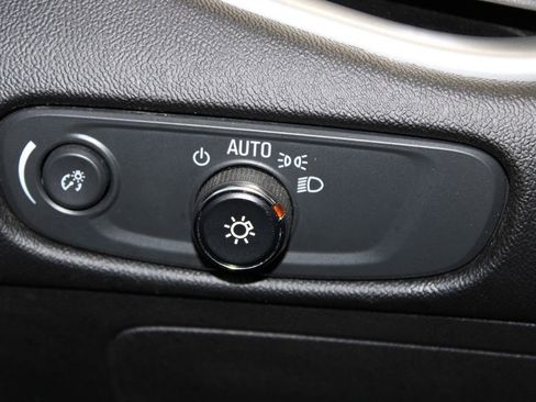 Used 2024 Chevrolet Malibu LT FWD image 39