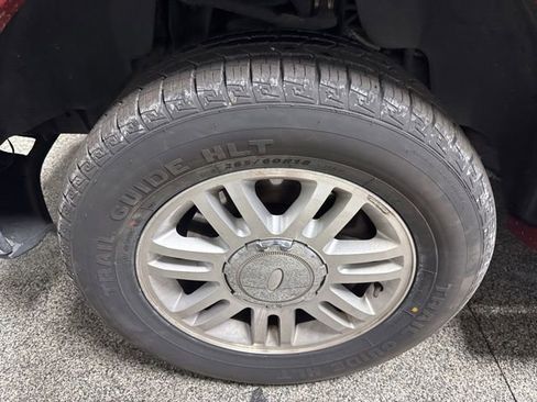 Used 2011 Ford F150 Lariat w/ Lariat Plus Pkg RWD image 3