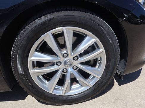 Used 2017 INFINITI Q50 3.0t Premium RWD image 9