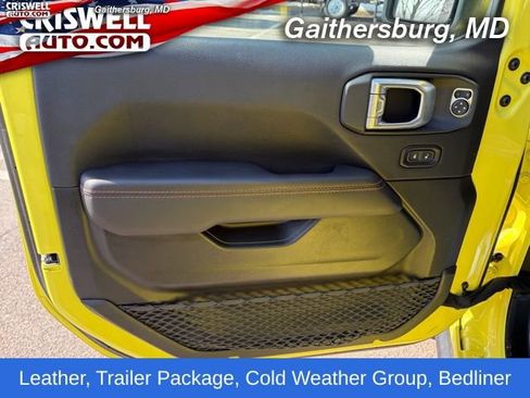 Used 2023 Jeep Gladiator Mojave w/ Cold Weather Group image 11