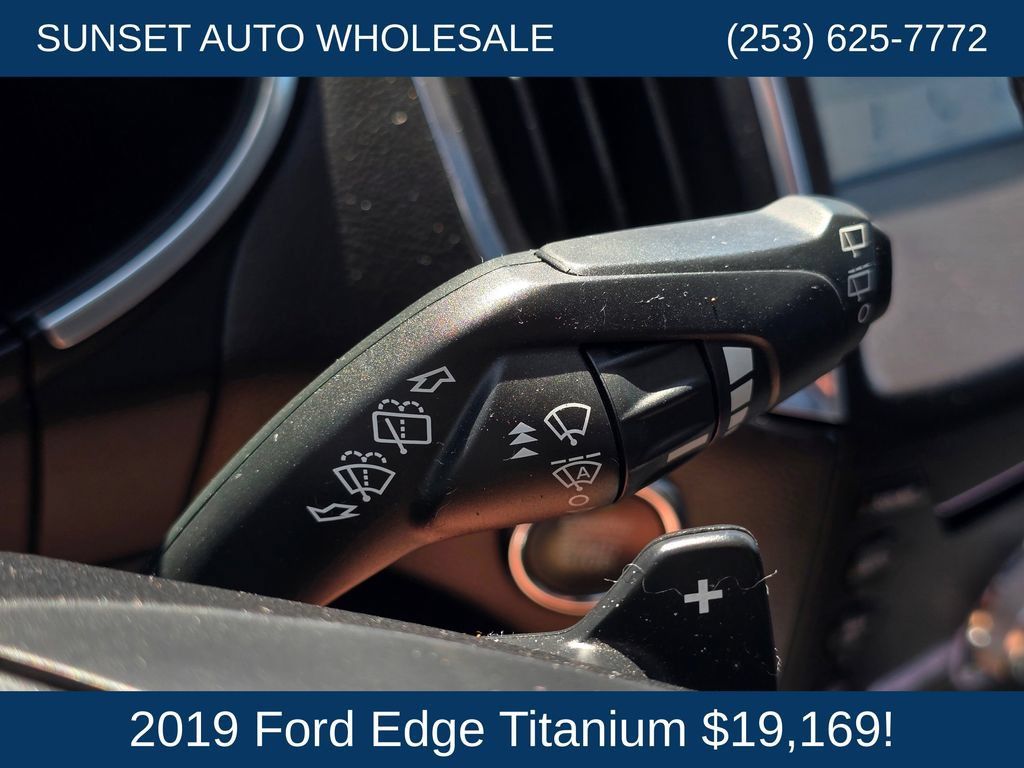 Used 2019 Ford Edge Titanium w/ Cold Weather Package AWD/4WD image 33