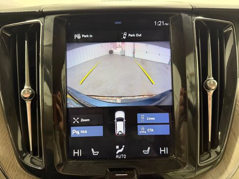 Used 2019 Volvo XC60 T6 Inscription image 11