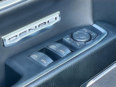 Used 2024 GMC Sierra 1500 Denali w/ Denali Reserve Package image 18