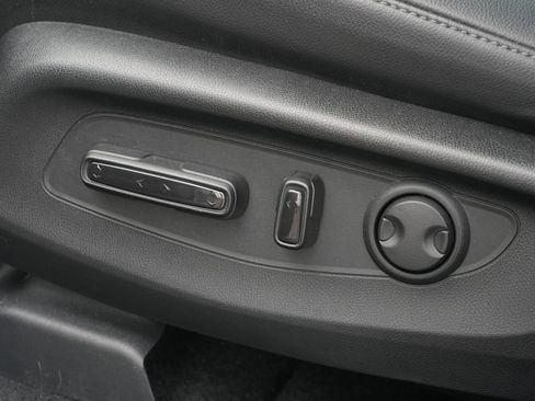 Used 2024 Honda CR-V EX-L image 10