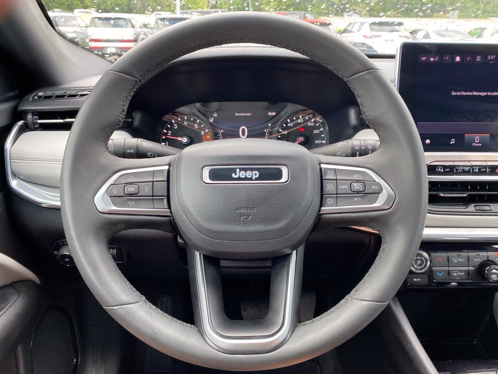 Used 2024 Jeep Compass Limited AWD/4WD image 13