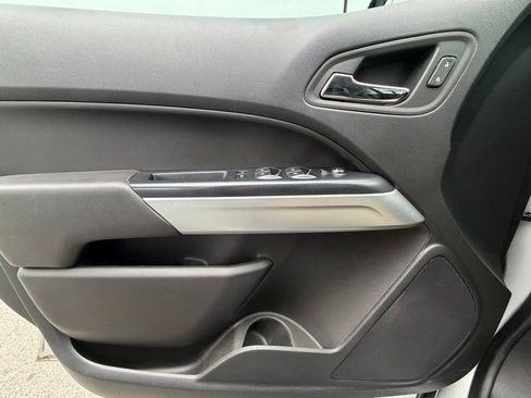 Used 2020 Chevrolet Colorado LT w/ Redline Special Edition image 30