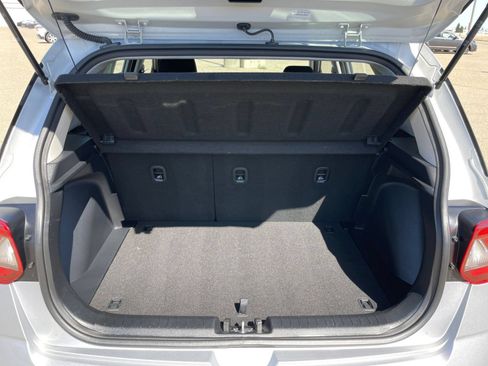 Used 2025 Hyundai Venue SEL FWD image 33