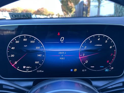 Used 2025 Mercedes-Benz GLC 300 GLC 300 image 24