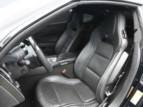 Used 2016 Chevrolet Corvette Z06 w/ 2LZ Preferred Equipment Group image 10