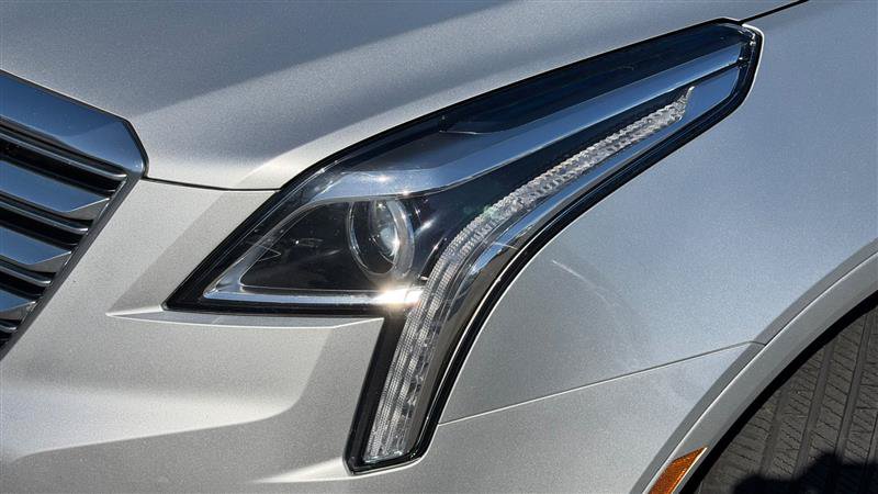 Used 2019 Cadillac XT5 FWD image 12