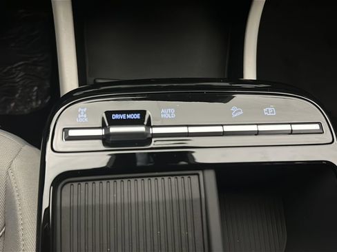 New 2026 Hyundai Tucson Blue SE image 21