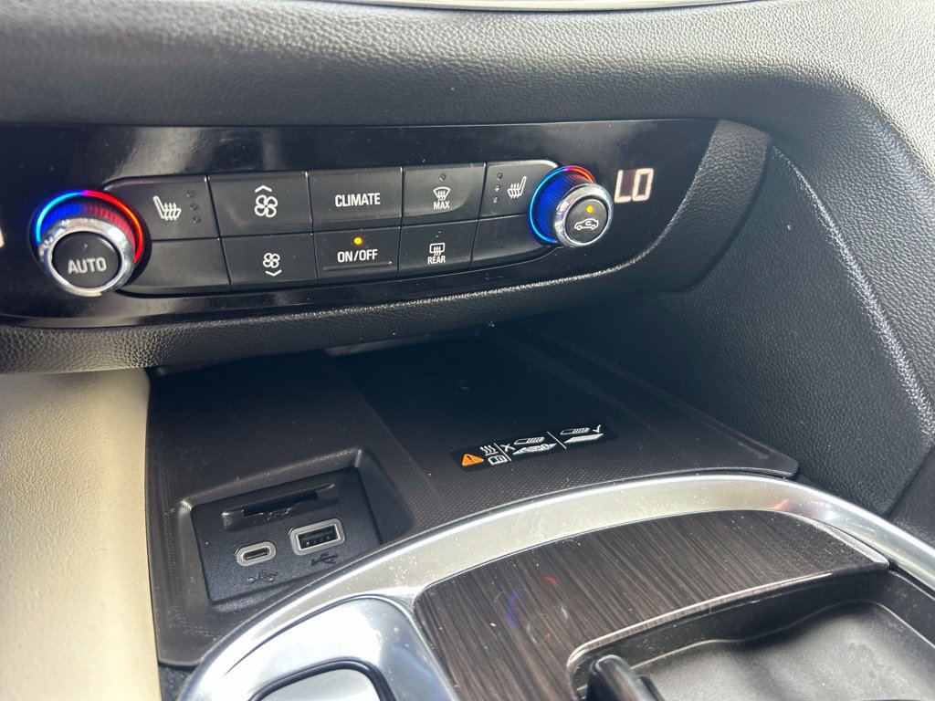 Used 2024 Buick Enclave Essence w/ LPO, Floor Liner Package FWD image 28