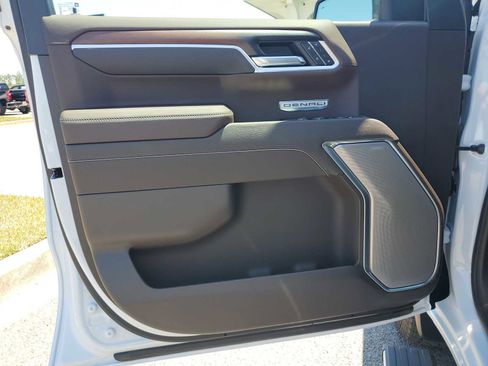 New 2026 GMC Sierra 1500 Denali w/ Technology Package AWD/4WD image 39
