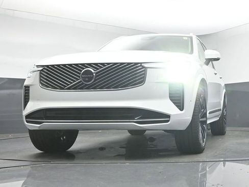 New 2026 Volvo XC90 B6 Ultra w/ Protection Package Premier image 40