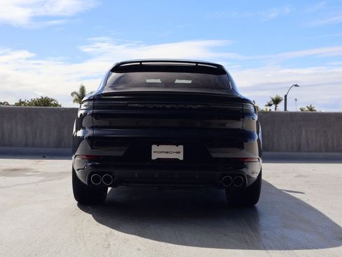 New 2026 Porsche Cayenne Coupe image 10