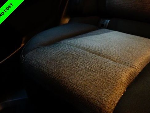 Used 2022 Nissan Rogue SV image 57