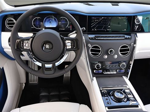 New 2026 Rolls-Royce Cullinan AWD/4WD image 18