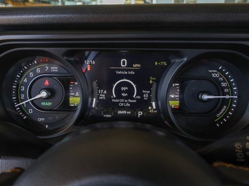 Used 2024 Jeep Wrangler Unlimited AWD/4WD image 23