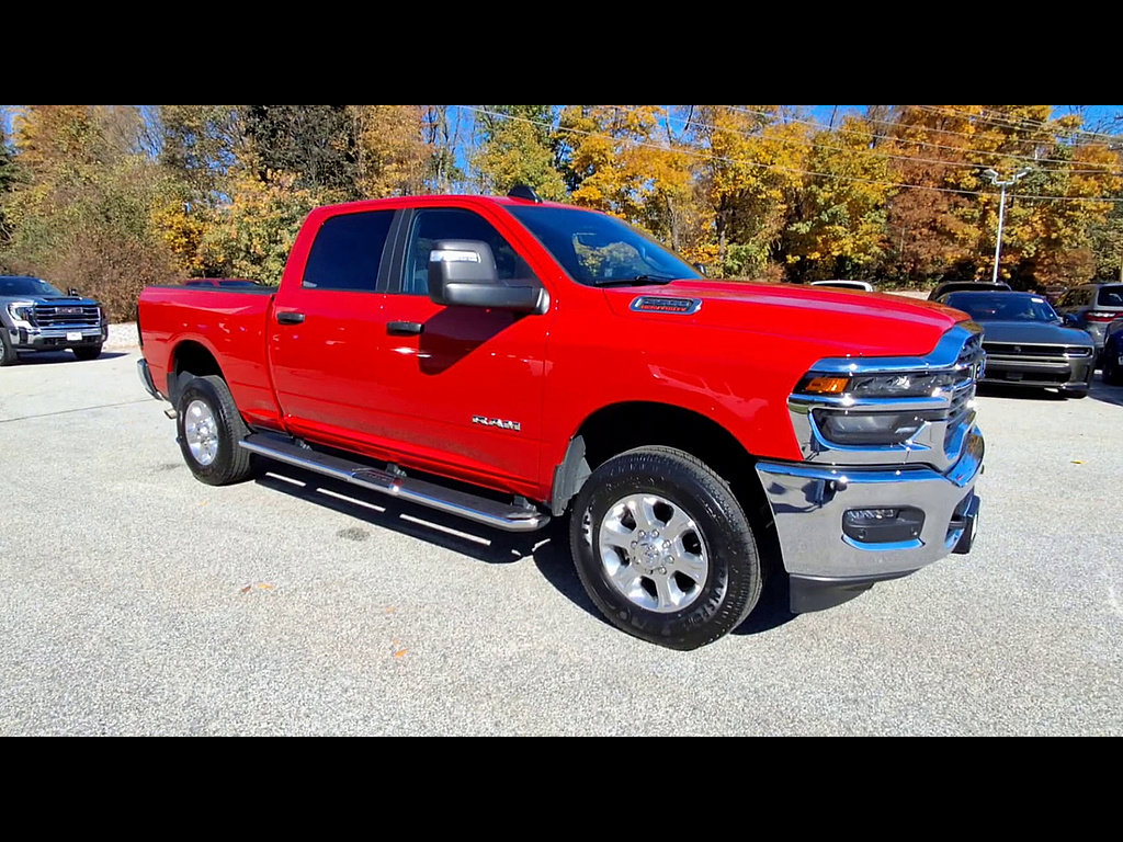 Used 2026 RAM 2500 Big Horn AWD/4WD image 2