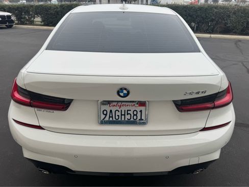 Used 2022 BMW 330i Sedan w/ M Sport Package image 4