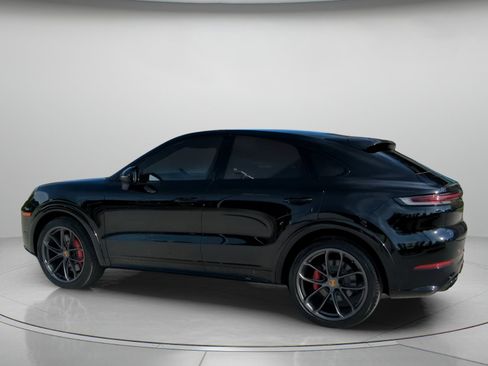 Used 2024 Porsche Cayenne S AWD/4WD image 19