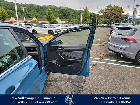 Certified 2025 Volkswagen Jetta SEL FWD image 41