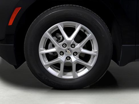 Used 2023 Chevrolet Equinox LT image 14