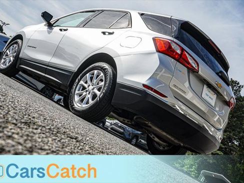 Used 2019 Chevrolet Equinox LS w/ LS Convenience Package image 5