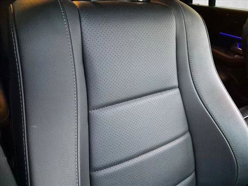 Used 2023 Mercedes-Benz GLS 450 4MATIC image 24