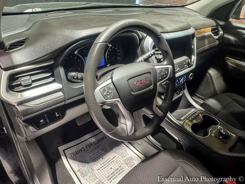 Used 2023 GMC Acadia SLE w/ Elevation Edition FWD image 13