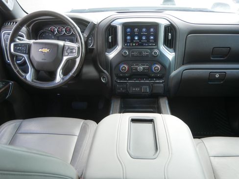 Used 2020 Chevrolet Silverado 3500 LT w/ Convenience Package AWD/4WD image 10