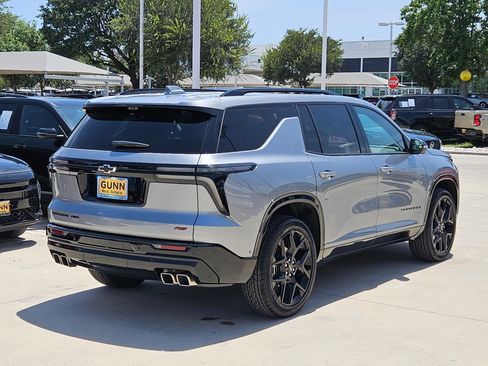 Certified 2025 Chevrolet Traverse RS w/ LPO, Floor Liner Package AWD/4WD image 3