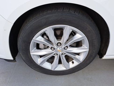 Used 2024 Chevrolet Malibu LT image 34