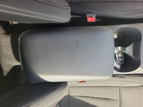 Used 2023 Subaru Outback Premium image 19