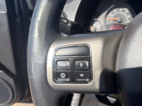 Used 2015 Jeep Patriot Latitude image 25