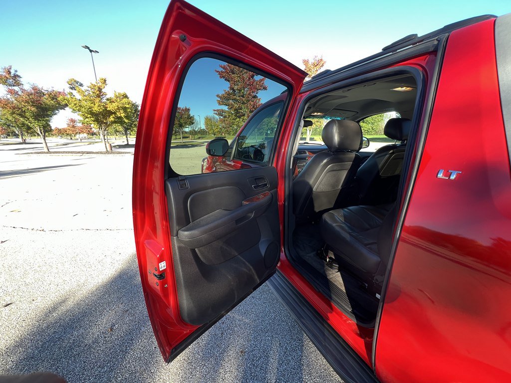 Used 2011 Chevrolet Avalanche LT AWD/4WD image 14
