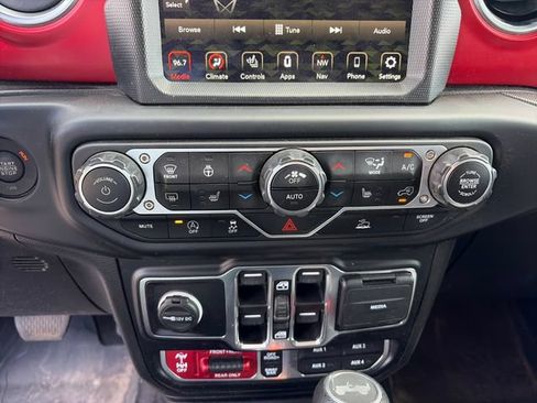 Used 2023 Jeep Wrangler Unlimited Rubicon w/ Xtreme 35 Tire Package AWD/4WD image 18