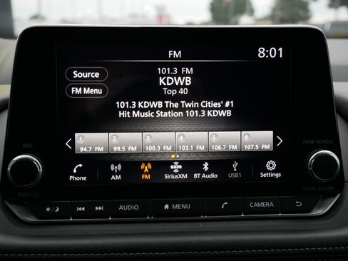 Used 2024 Nissan Rogue SV image 18