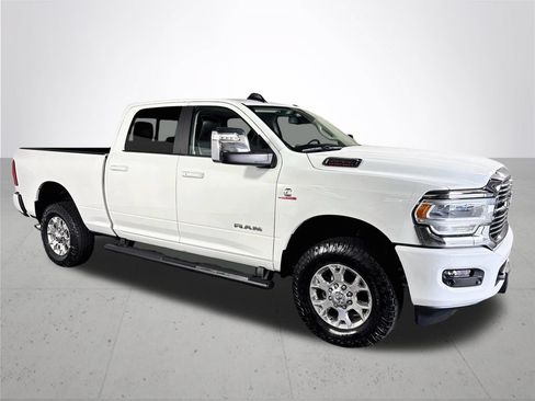 Used 2024 RAM 2500 Laramie AWD/4WD image 5