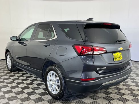 Used 2022 Chevrolet Equinox LT w/ Driver Convenience Package AWD/4WD image 8