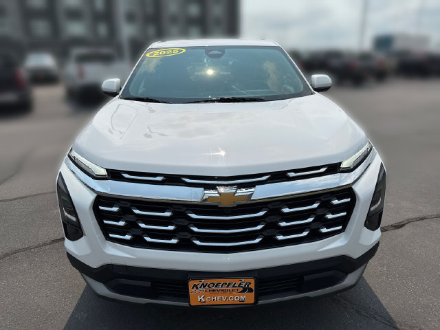 Used 2025 Chevrolet Equinox LT AWD/4WD image 8