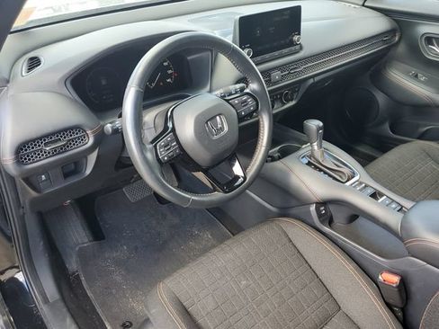 Used 2024 Nissan Altima 2.5 SV FWD image 16