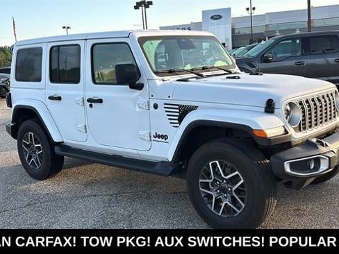 Used 2026 Jeep Wrangler Unlimited Sahara AWD/4WD image 25