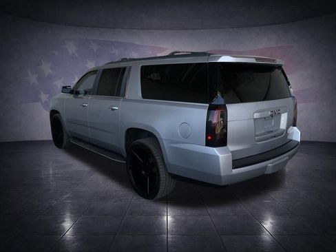 Used 2016 GMC Yukon XL SLT w/ Open Road Package image 3