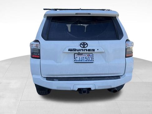 Used 2019 Toyota 4Runner SR5 AWD/4WD image 3