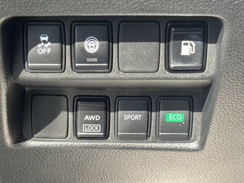 Used 2020 Nissan Rogue S AWD/4WD image 44