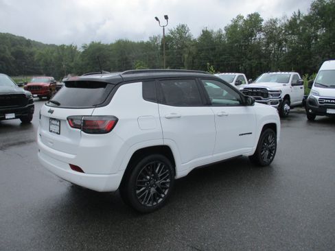 Certified 2023 Jeep Compass High Altitude AWD/4WD image 5